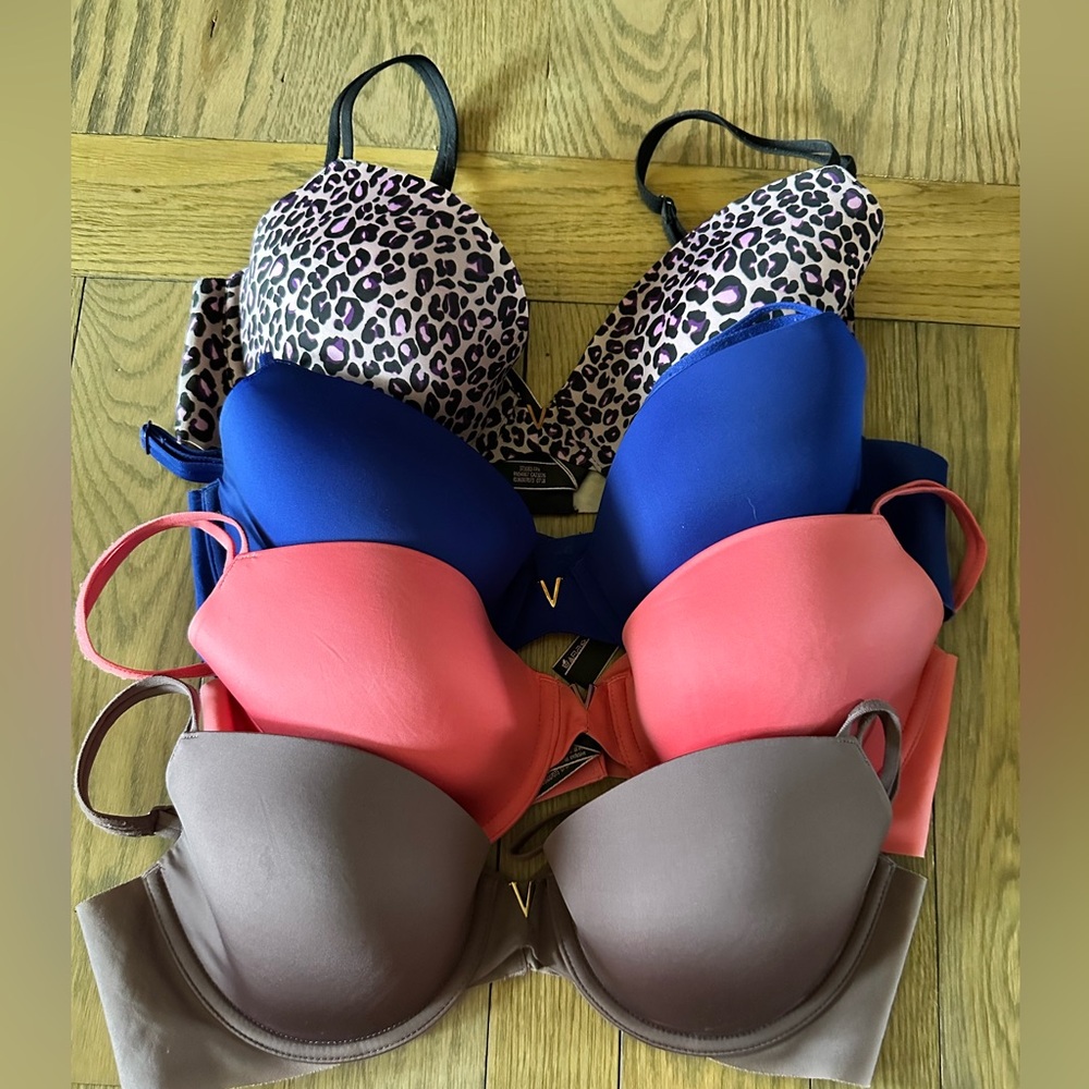 Victoria secret love cloud lined Demi 36C 4 colors